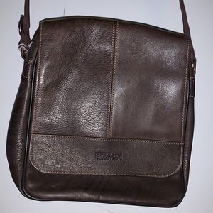 Kenneth Cole Reaction leather crossbody bag